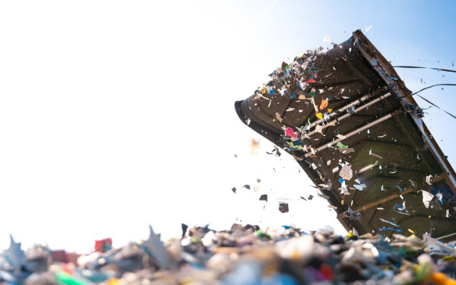 Wie betaalt de rekening van de circulaire economie? Consumenten en bedrijven zijn het eens: bedrijven kunnen meer dragen.